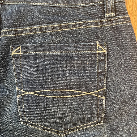 L.L. Bean women’s jeans - Picture 7 of 7